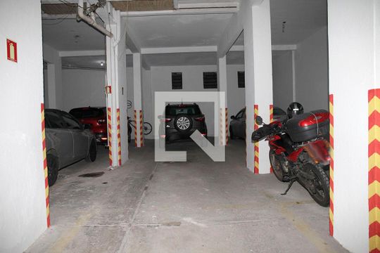 Box Estacionamento Rotativo de apartamento à venda com 3 quartos, 104m² em Centro Histórico, Porto Alegre