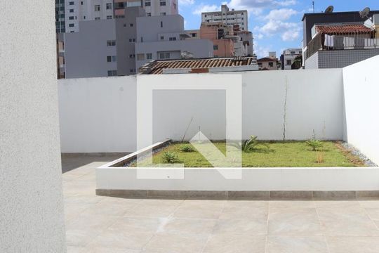 Apartamento à venda com 2 quartos, 197m² em Sagrada Família, Belo Horizonte