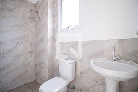 Banheiro de apartamento para alugar com 1 quarto, 35m² em Jardim das Flores, Osasco
