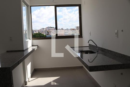 Apartamento à venda com 2 quartos, 59m² em Sagrada Família, Belo Horizonte