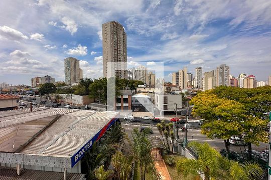 Vista Banheiro   de apartamento à venda com 1 quarto, 38m² em Santo Amaro, São Paulo
