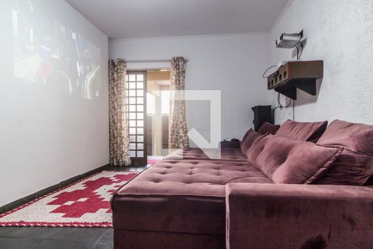 Casa para alugar com 4 quartos, 420m² em Vila Sargento Jose de Paula, Barueri