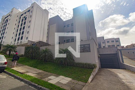 Fachada de apartamento para alugar com 3 quartos, 52m² em Tingui, Curitiba
