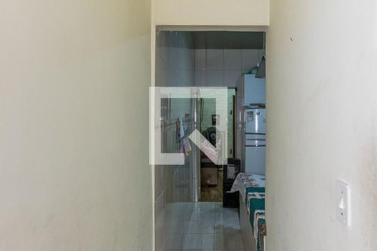 Corredor de casa à venda com 1 quarto, 49m² em Penha, Rio de Janeiro
