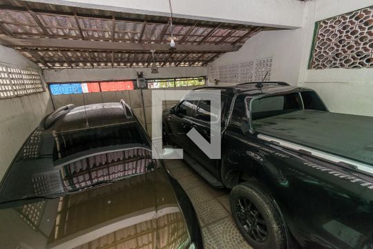 Garagem de casa à venda com 1 quarto, 49m² em Penha, Rio de Janeiro