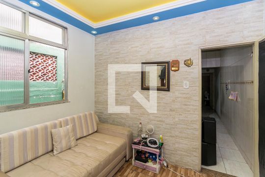 Sala de casa à venda com 1 quarto, 49m² em Penha, Rio de Janeiro