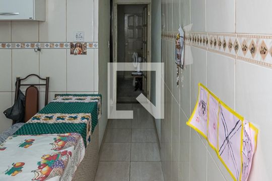 Corredor de casa à venda com 1 quarto, 49m² em Penha, Rio de Janeiro