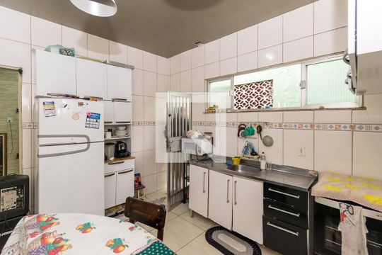 Cozinha de casa à venda com 1 quarto, 49m² em Penha, Rio de Janeiro