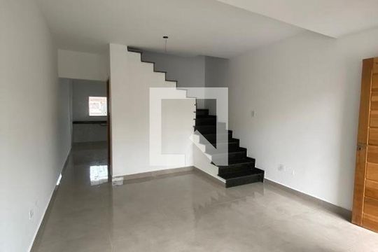 Casa para alugar com 3 quartos, 175m² em Vila Fernandes, São Paulo
