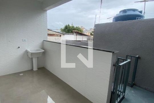 Casa para alugar com 3 quartos, 175m² em Vila Fernandes, São Paulo