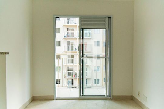 Apartamento para alugar com 2 quartos, 34m² em Cambuci, São Paulo
