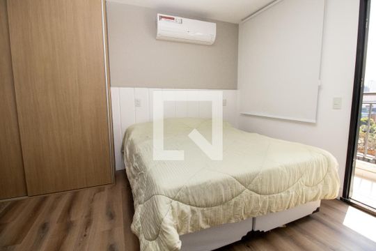 Quarto - panorâmica de kitnet/studio à venda com 1 quarto, 34m² em Indianópolis, São Paulo