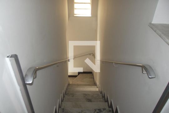 escada de casa à venda com 4 quartos, 254m² em Engenho Novo, Rio de Janeiro