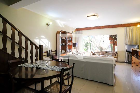Sala de casa à venda com 3 quartos, 300m² em Santa Paula, São Caetano do Sul