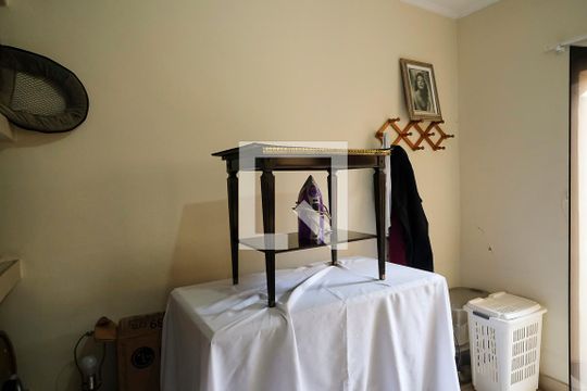 Quarto Área de Serviço de casa à venda com 3 quartos, 300m² em Santa Paula, São Caetano do Sul