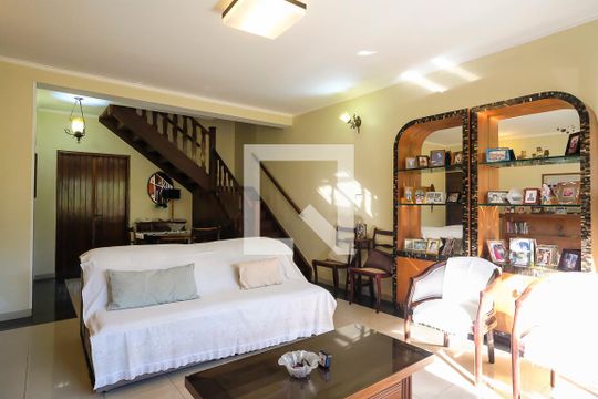 Sala de casa à venda com 3 quartos, 300m² em Santa Paula, São Caetano do Sul