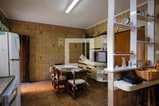 Cozinha de casa à venda com 3 quartos, 300m² em Santa Paula, São Caetano do Sul