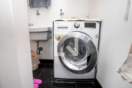 Área de Serviço de apartamento para alugar com 2 quartos, 70m² em Vila Uberabinha, São Paulo