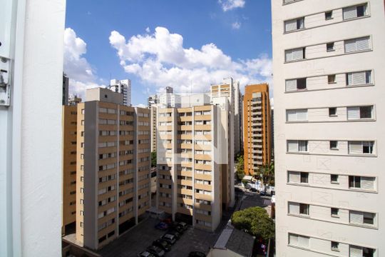 Vista do Quarto 1 de apartamento para alugar com 2 quartos, 70m² em Vila Uberabinha, São Paulo