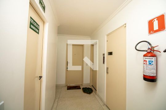 Área comum de apartamento para alugar com 2 quartos, 70m² em Vila Uberabinha, São Paulo