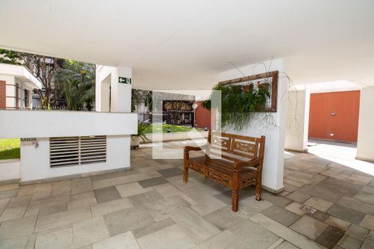 Área comum de apartamento para alugar com 2 quartos, 70m² em Vila Uberabinha, São Paulo