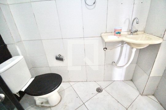 Banheiro Social de casa para alugar com 3 quartos, 90m² em Barris, Salvador