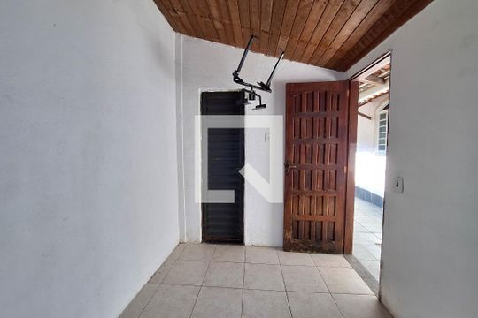 Quarto de Serviço de casa para alugar com 3 quartos, 120m² em Fonseca, Niterói