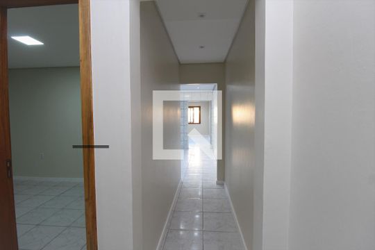 Corredor de casa à venda com 2 quartos, 200m² em Harmonia, Canoas