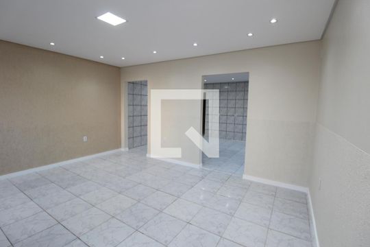Sala de casa à venda com 2 quartos, 200m² em Harmonia, Canoas