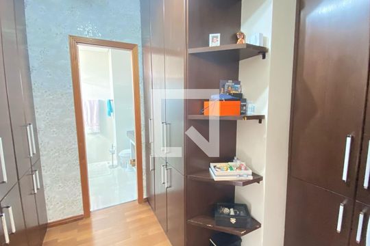 Closet Suíte  de apartamento à venda com 4 quartos, 186m² em Vila Formosa, São Paulo