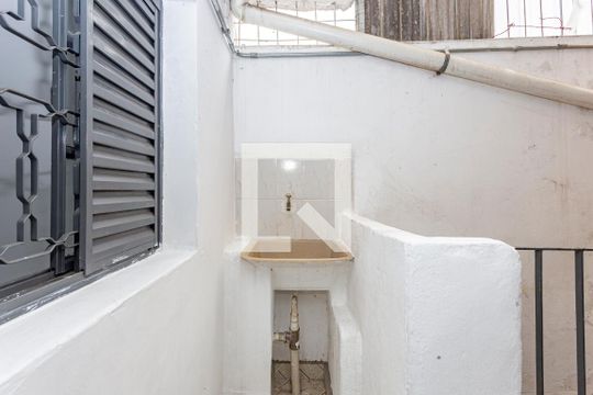 Área de Serviço de casa para alugar com 1 quarto, 20m² em Vila Brasilina, São Paulo
