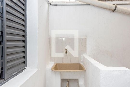 Área de Serviço de casa para alugar com 1 quarto, 20m² em Vila Brasilina, São Paulo