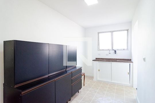 Cozinha de apartamento à venda com 2 quartos, 48m² em Jardim Oriental, São Paulo