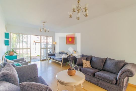 Sala 1 de casa à venda com 2 quartos, 130m² em Ipanema, Porto Alegre