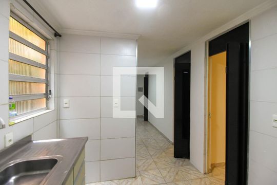 Cozinha e Área de Serviço de apartamento à venda com 2 quartos, 41m² em Conjunto Habitacional Teotonio Vilela, São Paulo