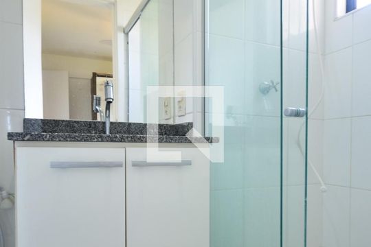 Banheiro da Suíte  de apartamento para alugar com 2 quartos, 55m² em Santa Teresa, Salvador