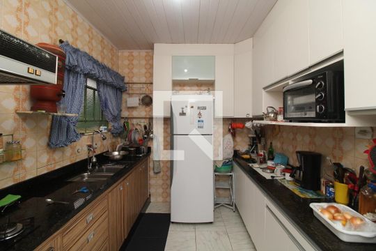 Cozinha de casa à venda com 3 quartos, 117m² em Ponte Rasa, São Paulo