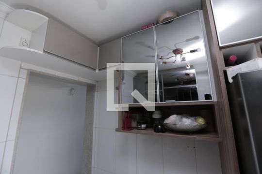 Cozinha de apartamento para alugar com 2 quartos, 70m² em Darcy Vargas, Contagem