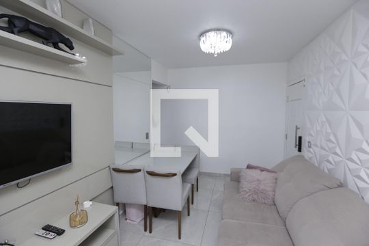 Sala de apartamento para alugar com 2 quartos, 70m² em Darcy Vargas, Contagem