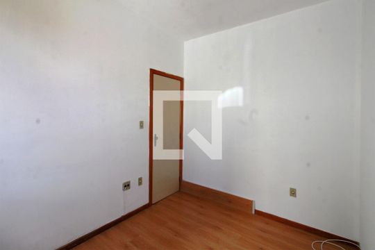 Quarto 2 de apartamento para alugar com 2 quartos, 50m² em Castelo, Belo Horizonte