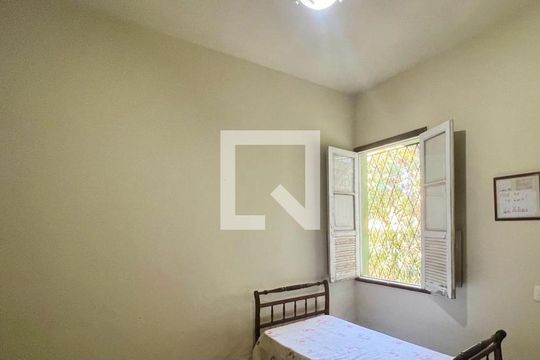 quarto 2 de casa à venda com 3 quartos, 240m² em Boa Vista, Belo Horizonte