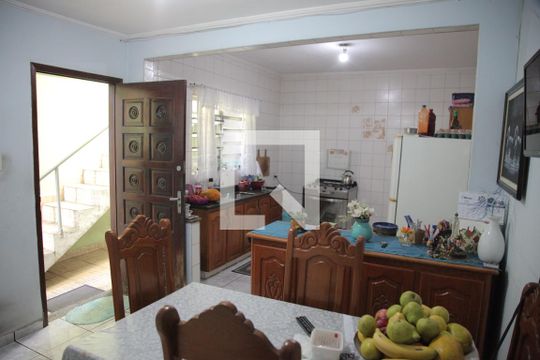 Cozinha de casa à venda com 3 quartos, 208m² em Veloso, Osasco