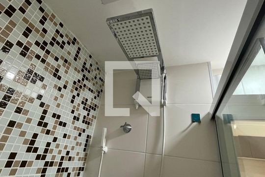 Banheiro de kitnet/studio à venda com 1 quarto, 34m² em Vila Clementino, São Paulo