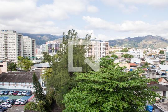 Suíte - Janela de apartamento à venda com 3 quartos, 80m² em Méier, Rio de Janeiro