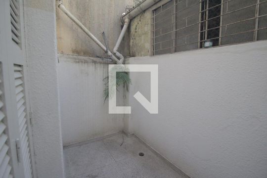 Varanda de apartamento à venda com 1 quarto, 50m² em Passo D’areia, Porto Alegre