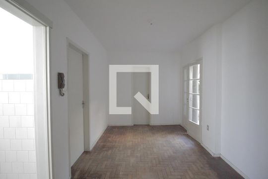Sala de apartamento à venda com 1 quarto, 50m² em Passo D’areia, Porto Alegre