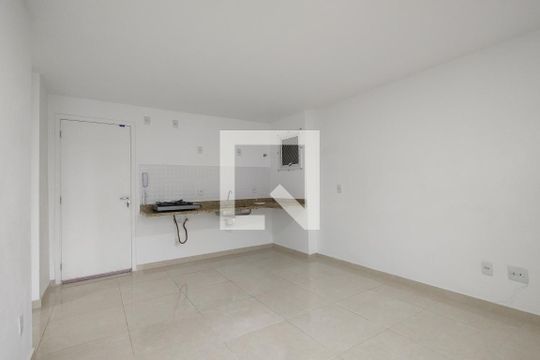 Sala/Cozinha de apartamento para alugar com 1 quarto, 39m² em Taquara, Rio de Janeiro