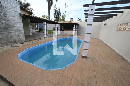 Área comum de casa para alugar com 3 quartos, 300m² em Setor Jao, Goiânia