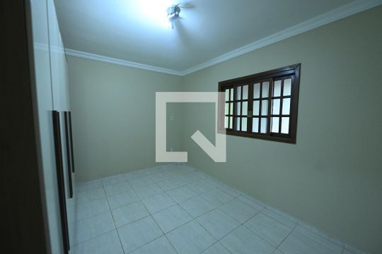 Quarto de casa para alugar com 3 quartos, 300m² em Setor Jao, Goiânia