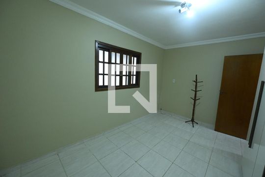 Quarto de casa para alugar com 3 quartos, 300m² em Setor Jao, Goiânia